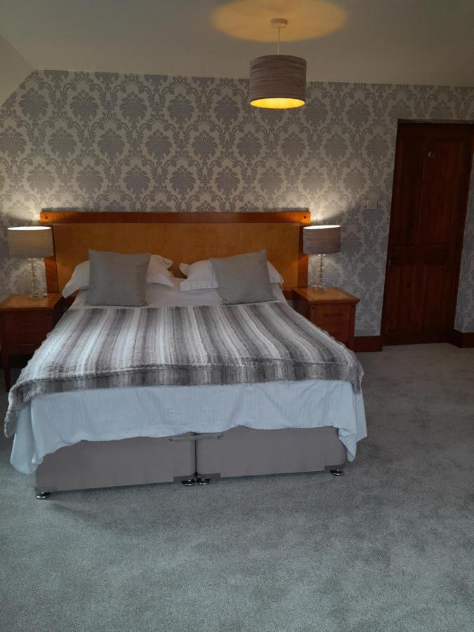 Sadlers Guest House Уокингем Экстерьер фото